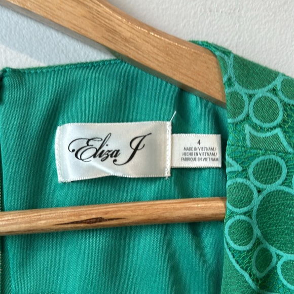 Eliza J Malta Kelly Green Lace Overlay Dress 4 - Picture 7 of 10